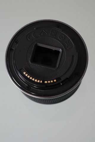 Obiettivo Canon RF-S 18-45mm F4.5-6.3 IS STM