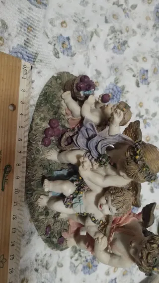 Statua antichi angeli raccoglitori 1980