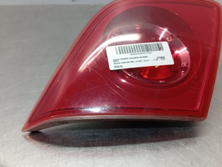 PILOTO TRASERO IZQUIERDO INTERIOR MAZDA 3 BERLINA