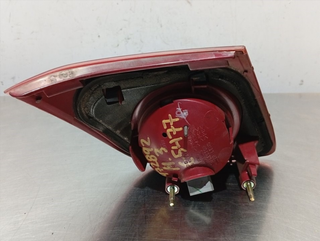 PILOTO TRASERO IZQUIERDO INTERIOR MAZDA 3 BERLINA