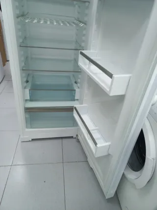 ♧Nevera vertical Liebherr 165.m garantía + entrega