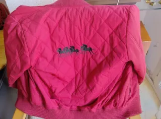 Chaqueta acolchada unisex roja