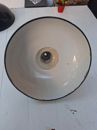 ANTIGUA TULIPA PANTALLA ESMALTADA INDUSTRIAL