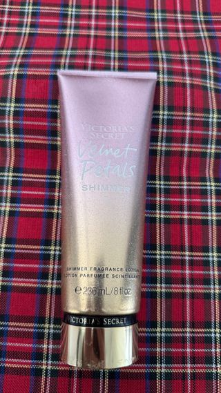 Victoria's Secret Velvet Petals Shimmer Lotion
