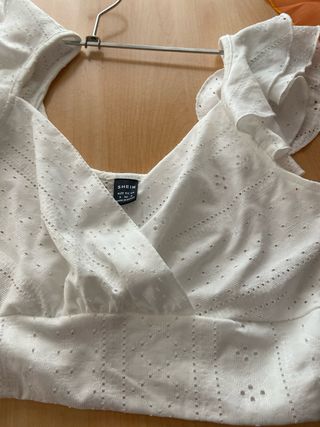 Top blanco Shein volantes calados elástico