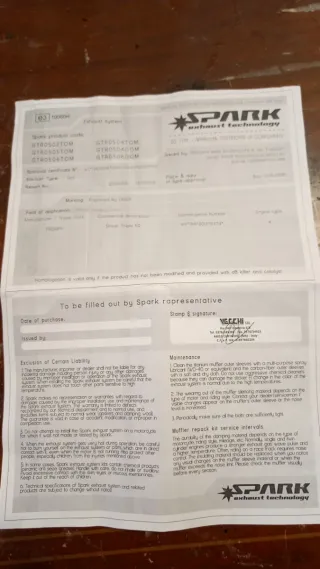 Tubo de escape SPARK para Triumph.No hago envío.