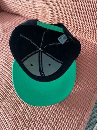 Gorra Nike Negra y Verde