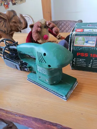 Lijadora Bosch PSS 180 A