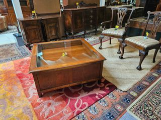 Mesa centro madeira maciça c/ tampo vidro