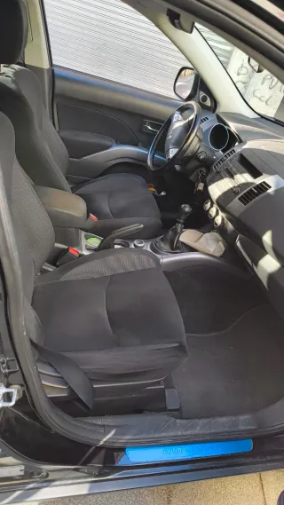 Mitsubishi Outlander 2008