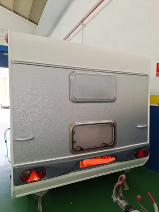 Caravelair 486 con mover