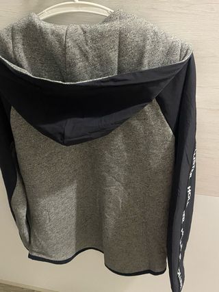 Chaqueta Hollister gris cremallera S
