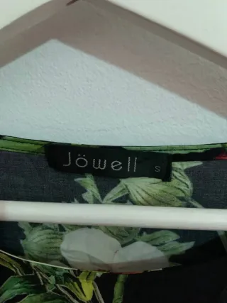 Camiseta floral Jowell manga larga