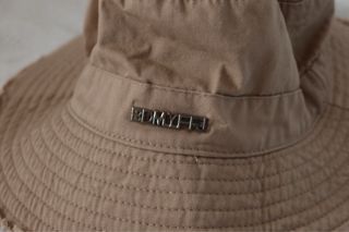 Gorro beige marrón