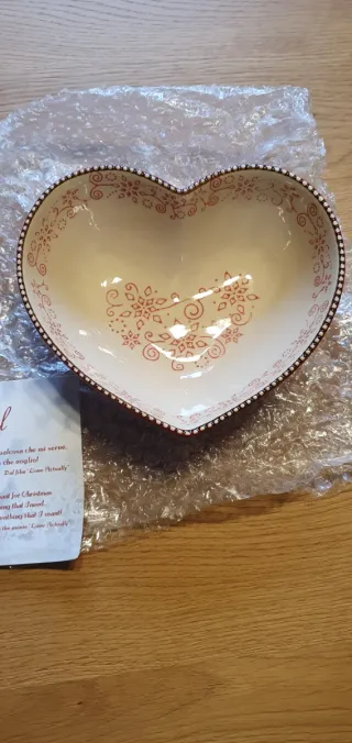 Ciotola porta oggetti a forma di cuore