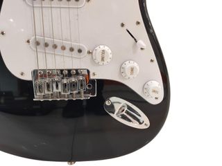 GUITARRA ELECTRICA OQAN QGE-ST10 BK