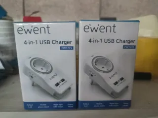 Ewent Cargador y 2usb