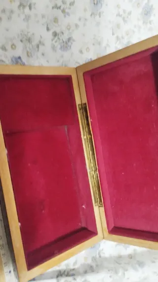 Carillon antico in legno