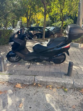 Scooter Suzuki 200cc 2010.