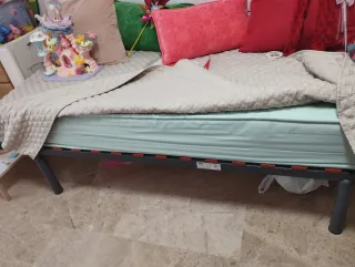 Colchón y somier nuevos