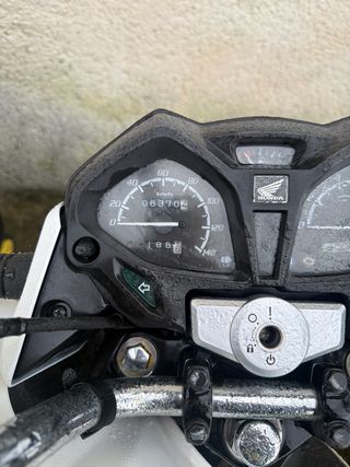 Honda CB125F Blanca