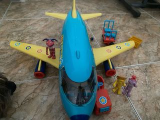 Avión Los Lunnis antiguo (aprox. 18 años)