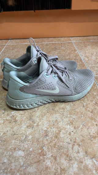 Zapatillas Nike Running muy buenas y buen estado