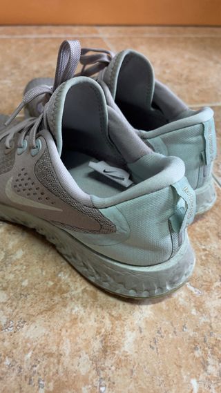 Zapatillas Nike Running muy buenas y buen estado