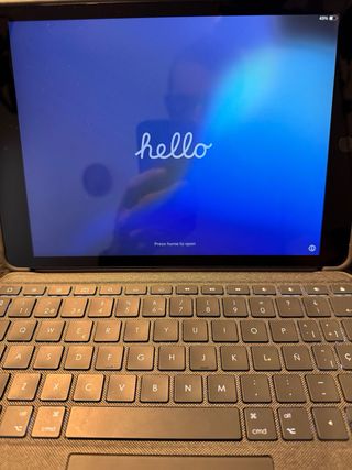 iPad 10.2 9ª Gen 64GB Gris + FUNDA CON TECLADO
