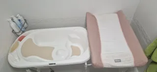 Bañera bebé sobre bañera