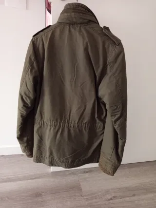 Chaqueta verde militar