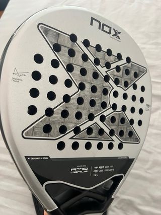 Pala Pádel NOX AT10 Genius 18K Agustin Tapia 2024