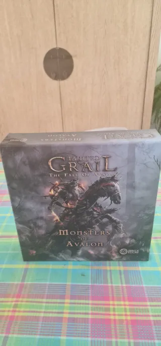Juego de mesa Tainted Grail + Monsters of Avalon