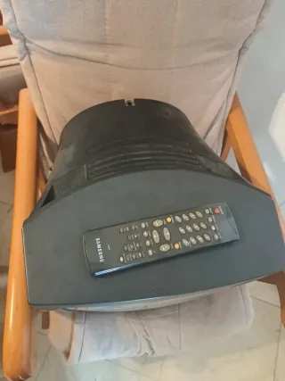 Televisor Samsung con VHS Integrado