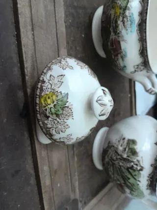 Tetera de porcelana vintage