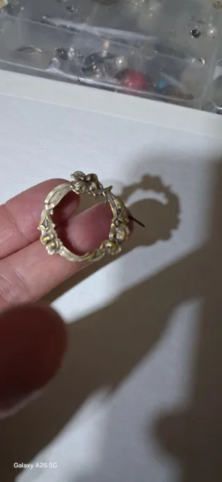 Spilla a cornice in argento