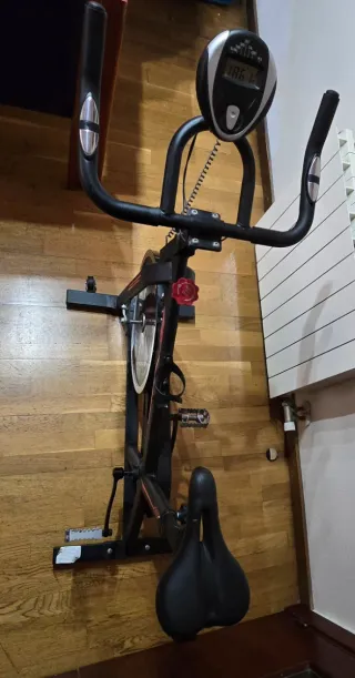 Bicicleta Estática Spinning Negra