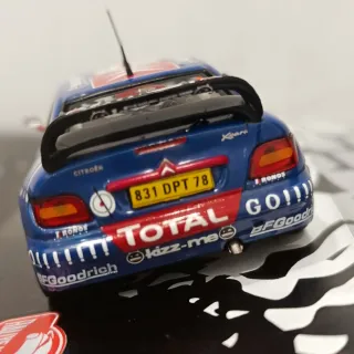 Maqueta modèle  Citroën Xsara WRC 2006 Loeb