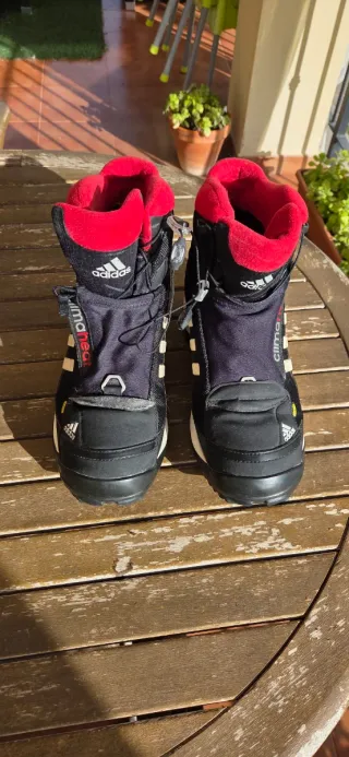 Zapatillas Adidas Negras y Rojas Talla 42 mujer