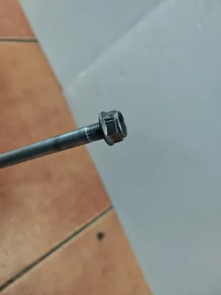 Eje Rueda Delantera Honda NS125F