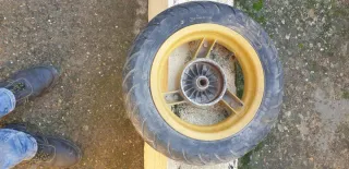 Llantas Aprilia Sonic Camel Doradas