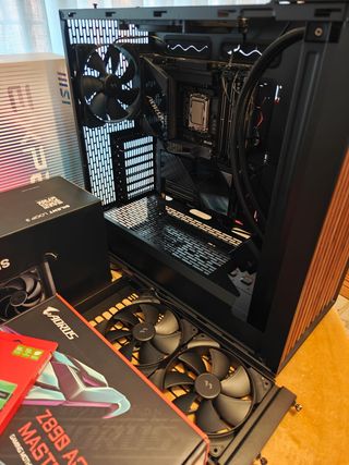 PC Profesional i9 285k 32GB 1TB