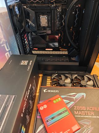 PC Profesional i9 285k 32GB 1TB