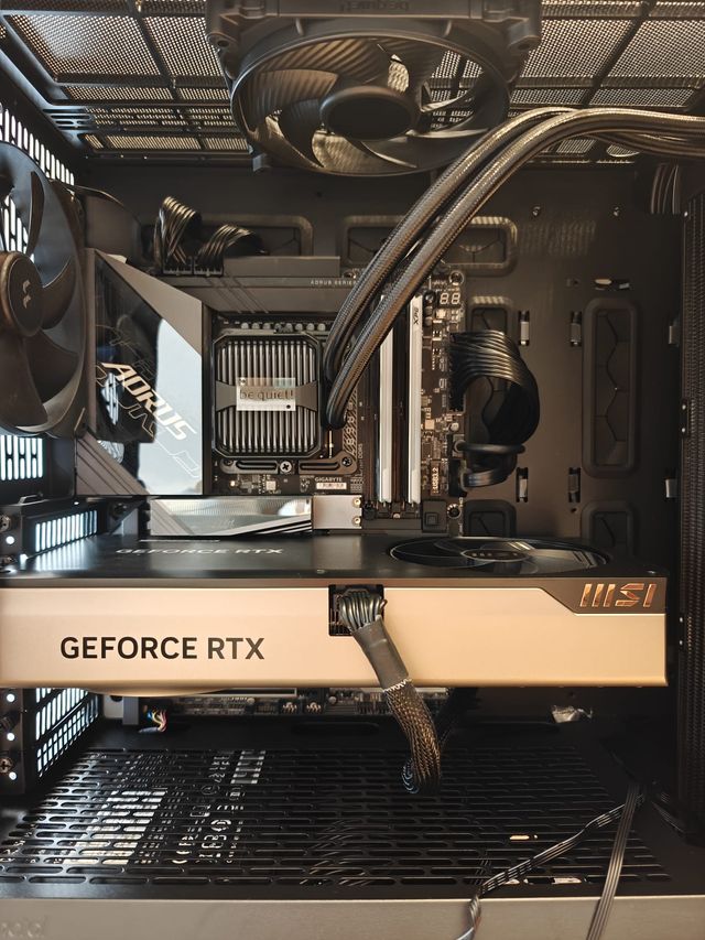 PC Profesional i9 285k 32GB 1TB RTX 5080