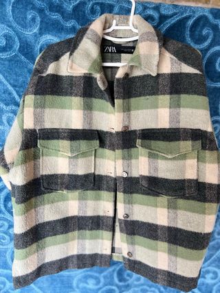 Sobrecamisa Zara cuadros gris y verde