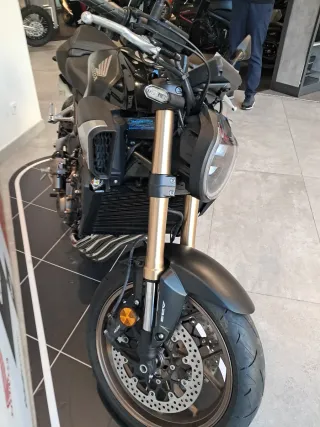 Honda CB650R E-Clutch