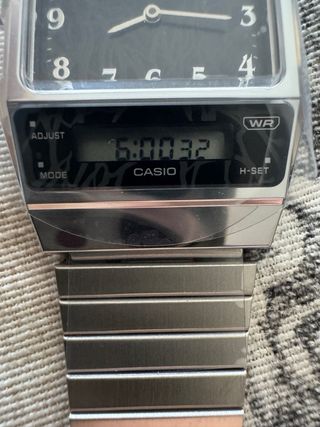 Casio Stranger Things AQ-800EST-1AER Reloj