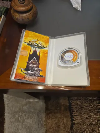 CONSEGNA PSP 3004 Bianca Sony con fotocamera e due controller