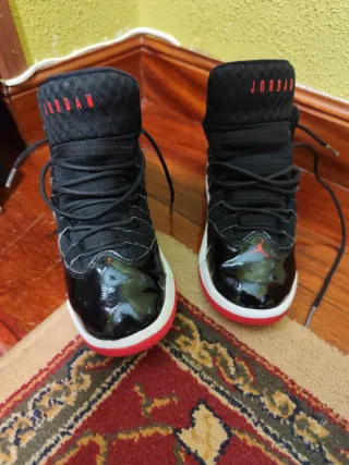 Zapatillas Jordan MAX Aura talla 33,5 (21cm)