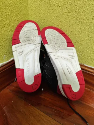 Zapatillas Jordan MAX Aura talla 33,5 (21cm)